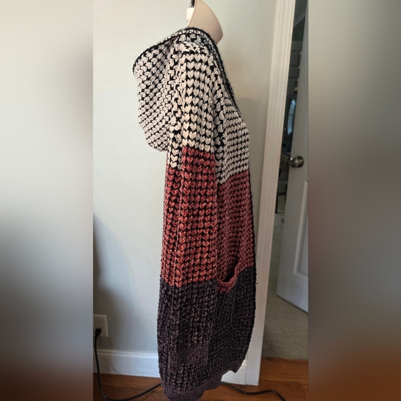 Oliver.o By Escio Sweater - Picture 5 of 11